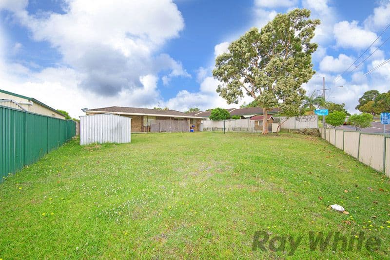 2 Kate Close, Lake Haven NSW 2263, Lake Haven - Thumbnail 2