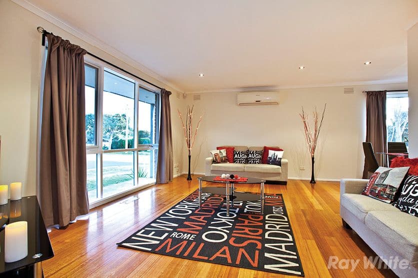 45 Whitehaven Crescent, NOBLE PARK NORTH VIC 3174, Noble Park North - Thumbnail 2