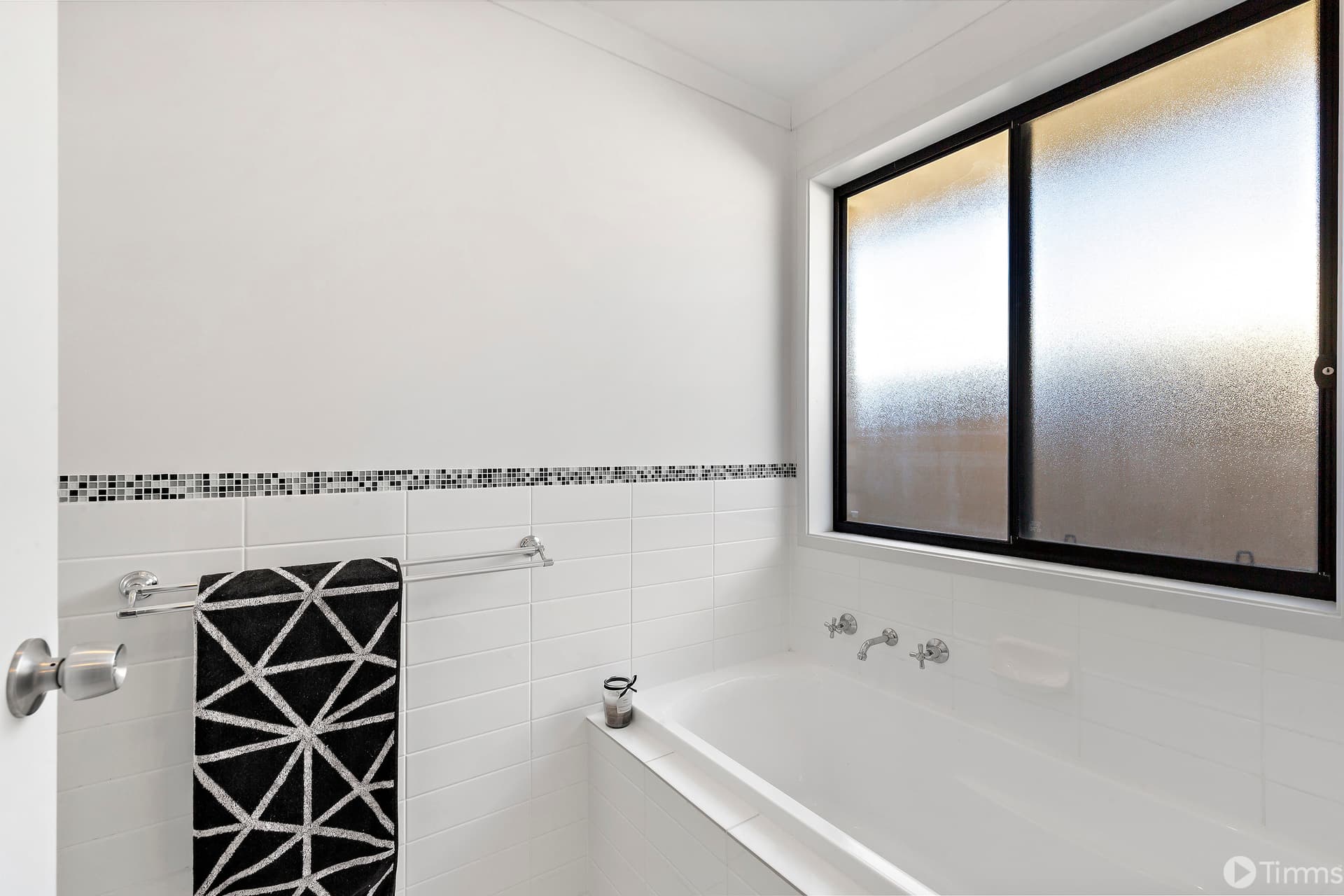 26 Buoy Crescent, Seaford Meadows - Thumbnail 6