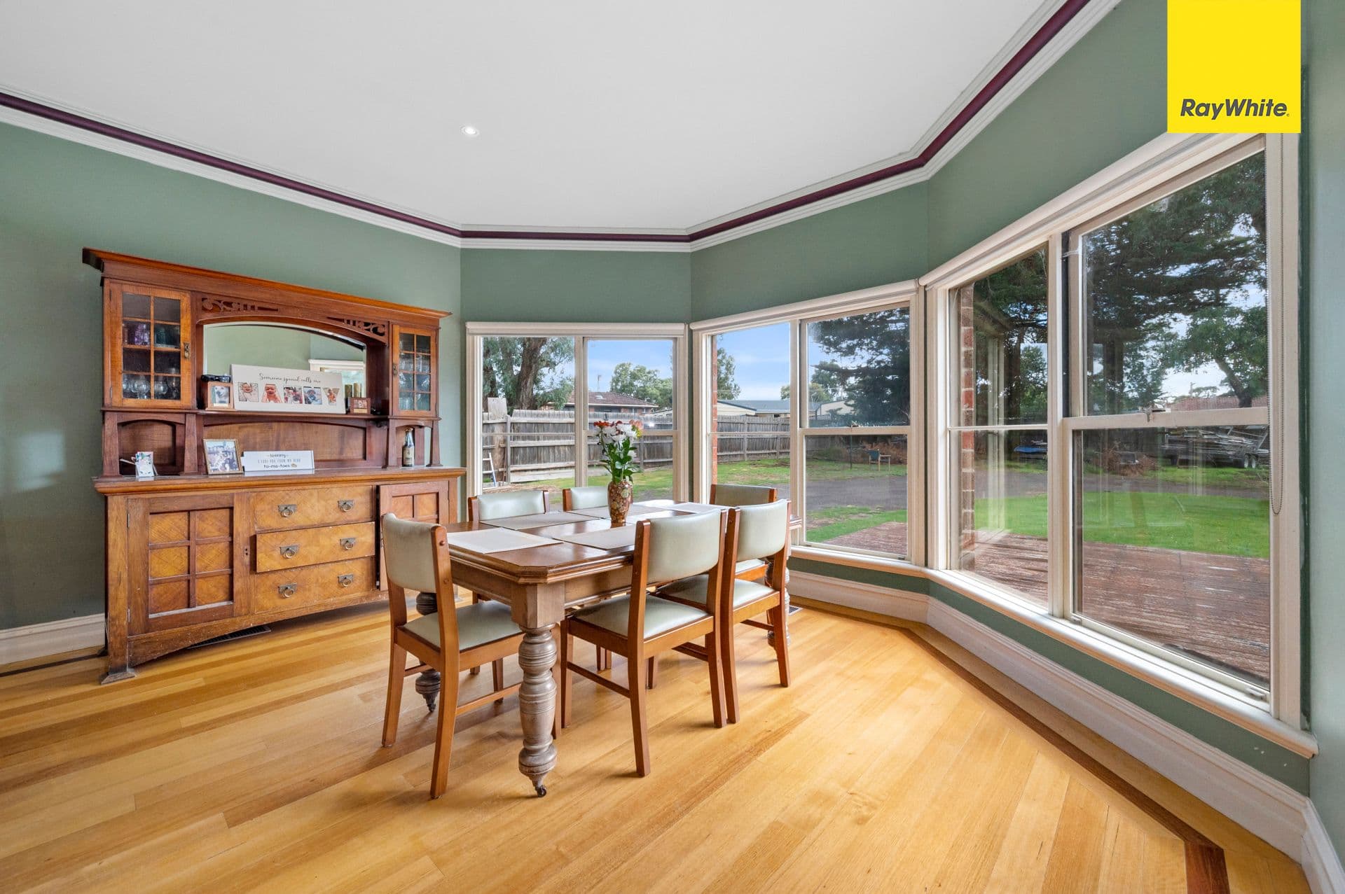 16 Ruthven Street, Sunbury VIC 3429, Sunbury - Thumbnail 5
