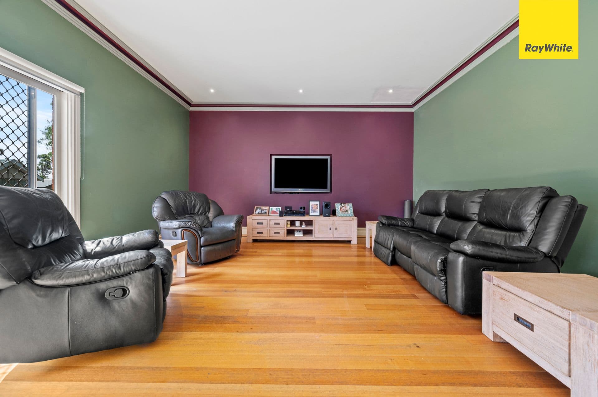 16 Ruthven Street, Sunbury VIC 3429, Sunbury - Thumbnail 8