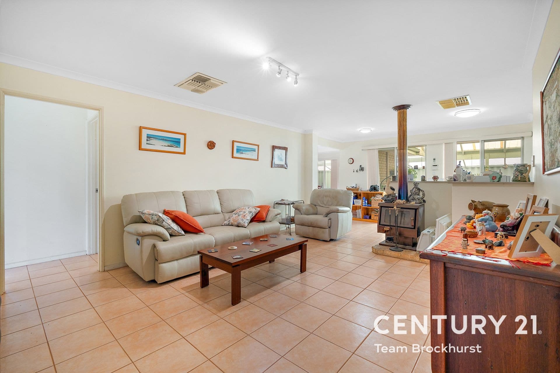 7/10 Warton Rd, Huntingdale, WA, 6110, Thornlie - Thumbnail 2