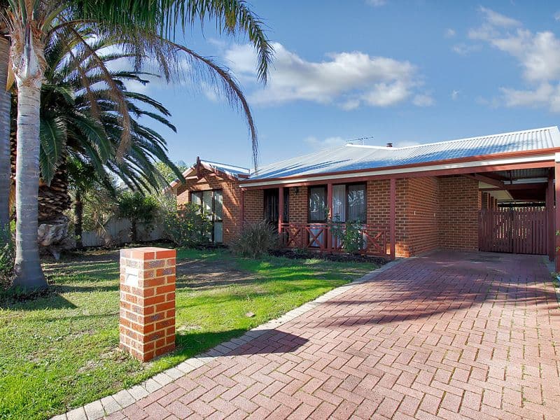 18 Chisholm Circle, SEVILLE GROVE WA 6112, Seville Grove - Image 1