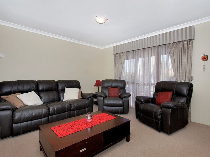 18 Chisholm Circle, SEVILLE GROVE WA 6112, Seville Grove - Thumbnail 5