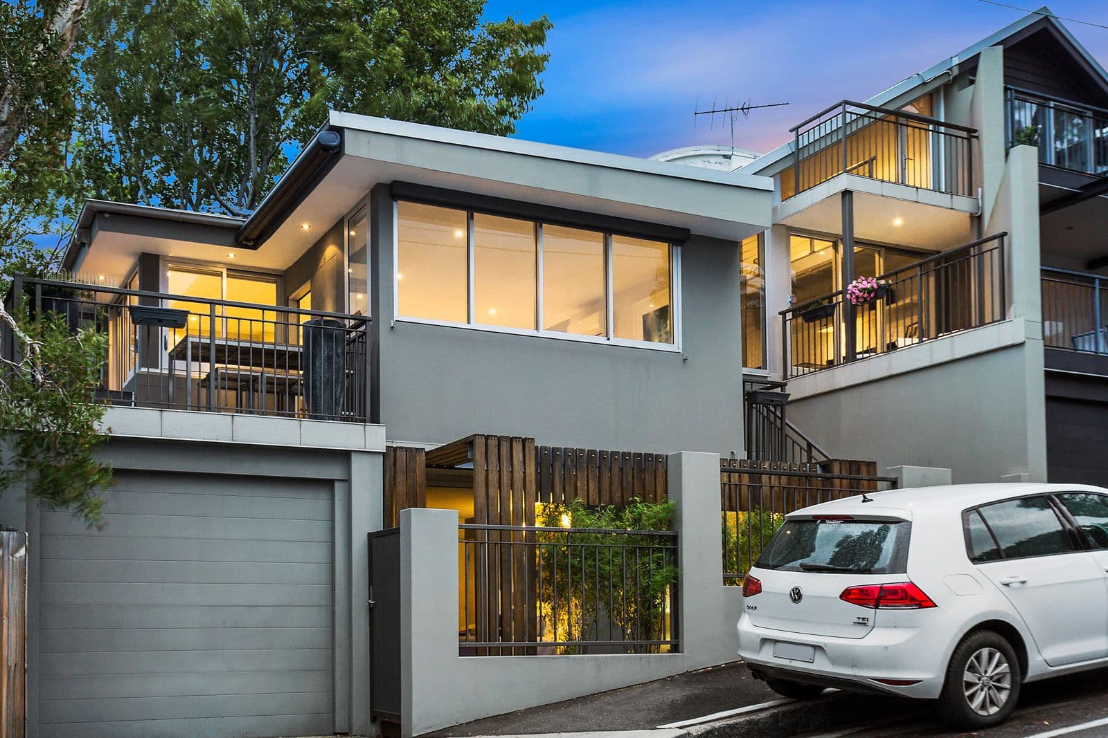 2 Spring Street, Birchgrove - Thumbnail 2