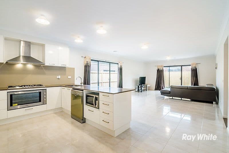 7 Matisse Street, CRANBOURNE WEST VIC 3977, Cranbourne West - Thumbnail 2