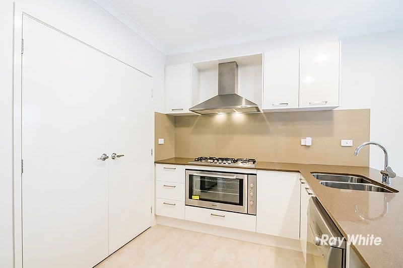 7 Matisse Street, CRANBOURNE WEST VIC 3977, Cranbourne West - Thumbnail 3