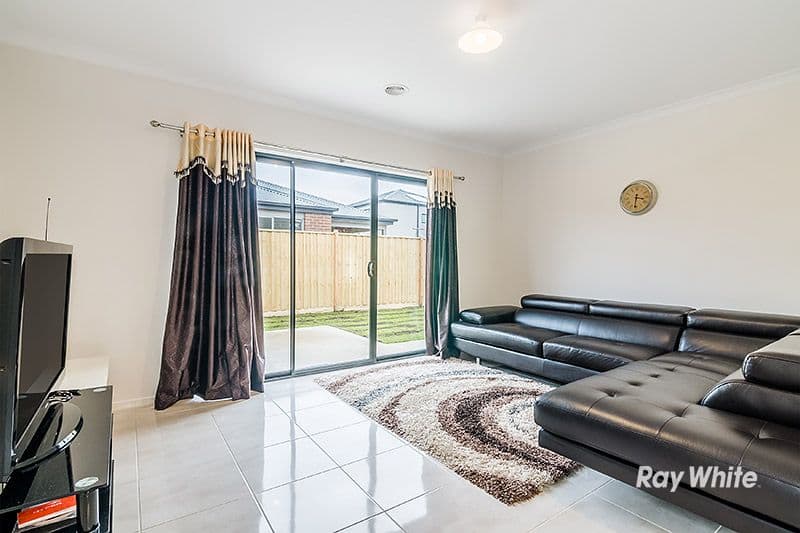7 Matisse Street, CRANBOURNE WEST VIC 3977, Cranbourne West - Thumbnail 8