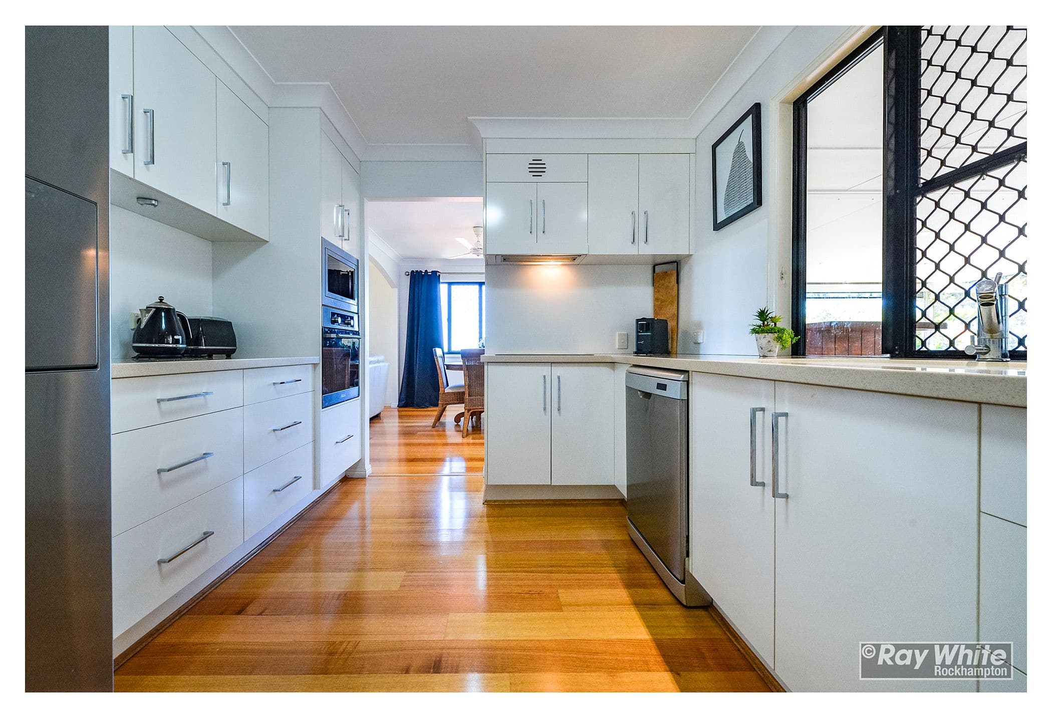 19 Ridgedale Avenue, Norman Gardens QLD 4701, Norman Gardens - Thumbnail 7
