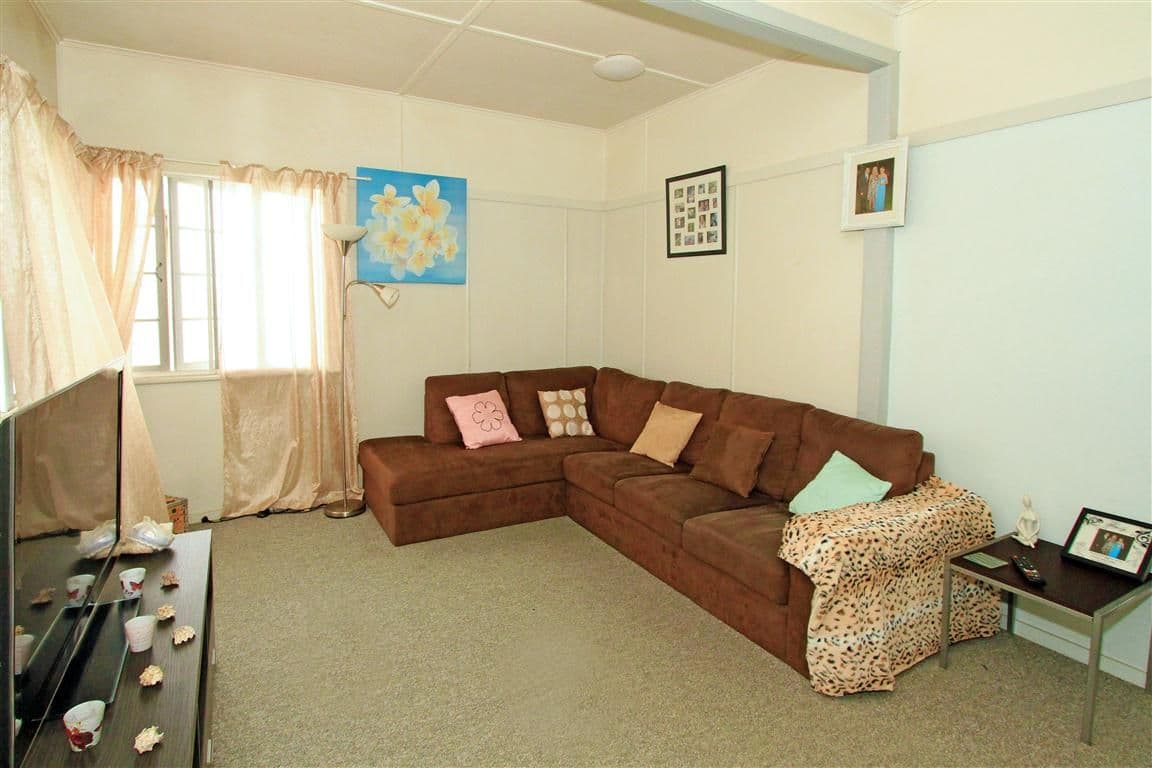 7 Davis Street, ALLENSTOWN QLD 4700, Allenstown - Thumbnail 2