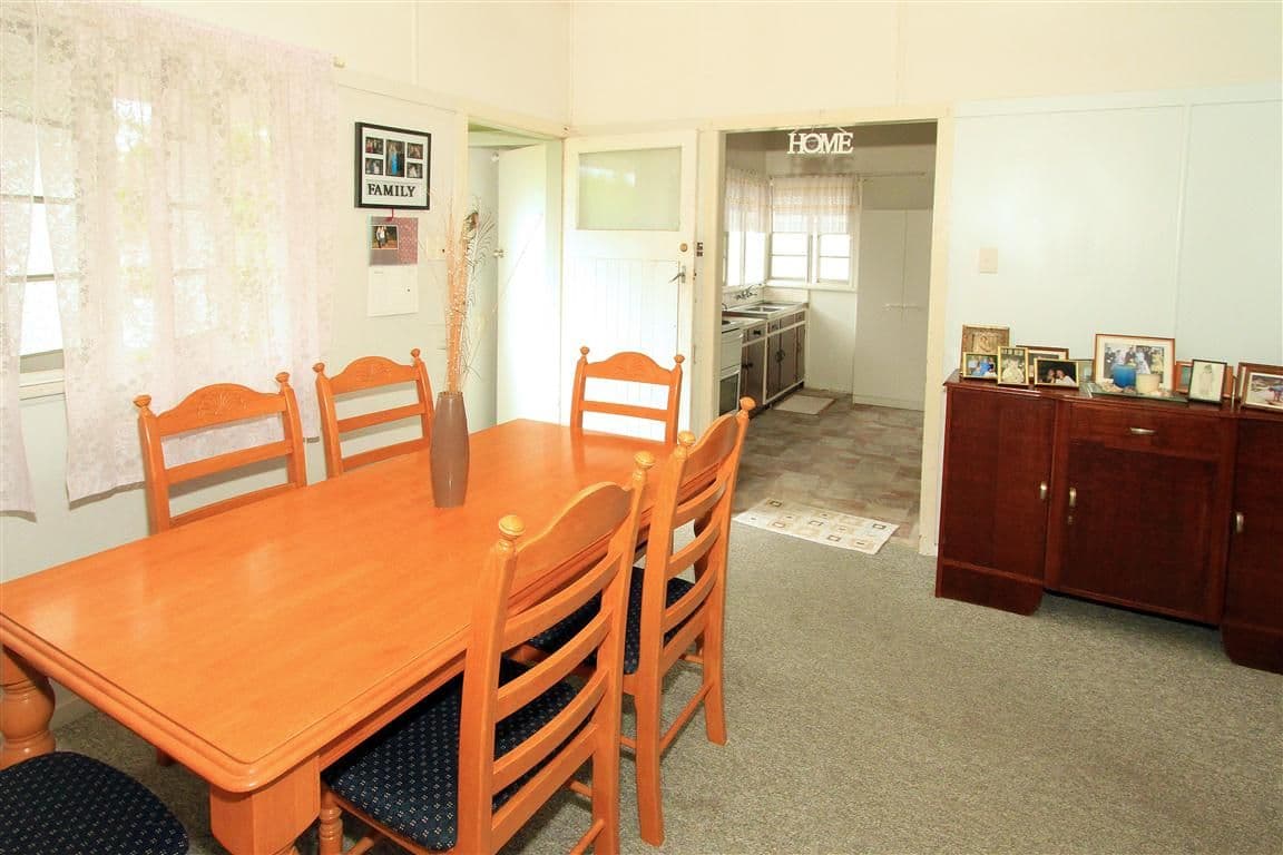 7 Davis Street, ALLENSTOWN QLD 4700, Allenstown - Thumbnail 4