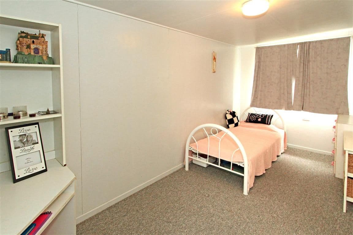 7 Davis Street, ALLENSTOWN QLD 4700, Allenstown - Thumbnail 6