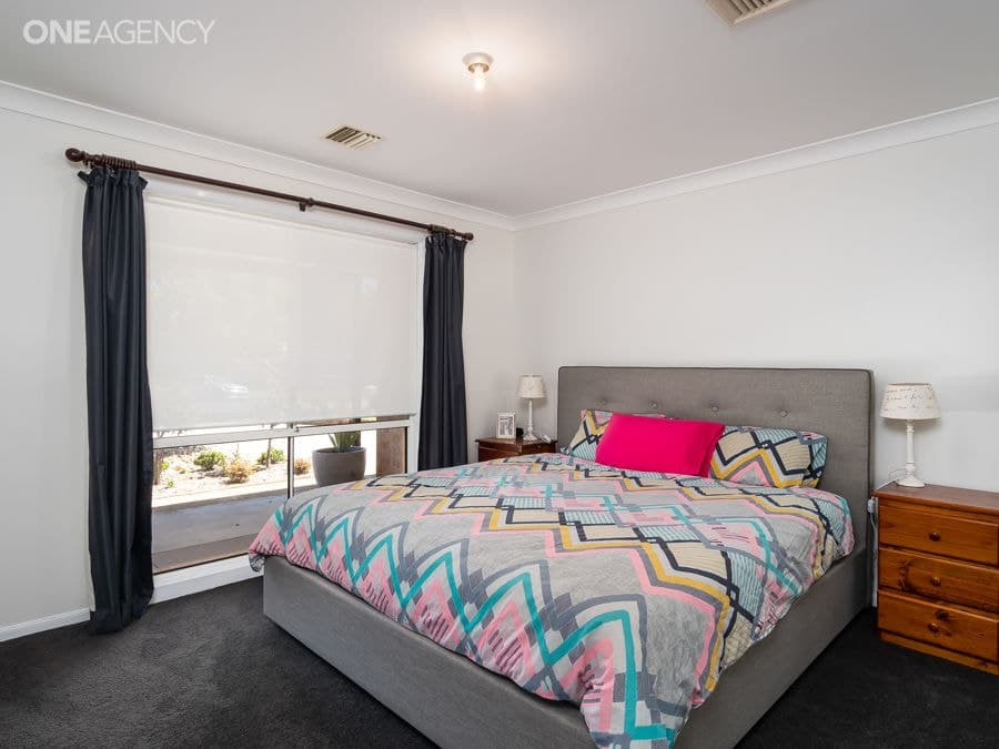 5 Toney Place, Glenfield Park, Glenfield Park - Thumbnail 4