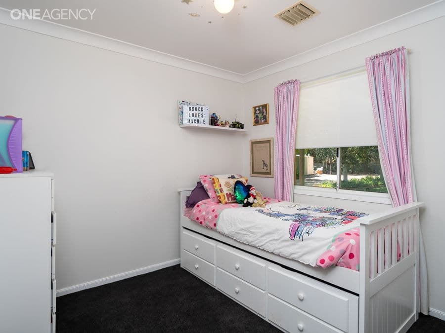 5 Toney Place, Glenfield Park, Glenfield Park - Thumbnail 5