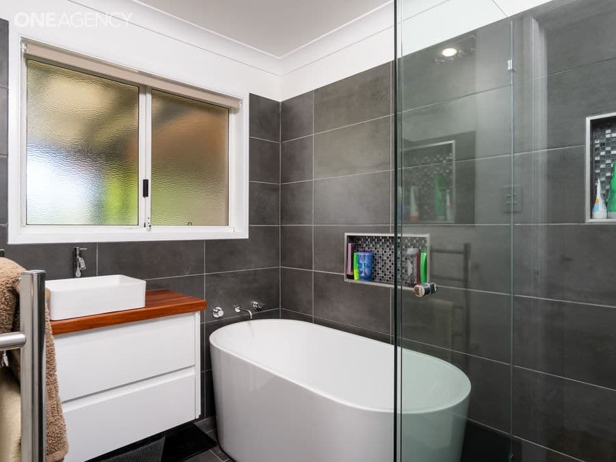 5 Toney Place, Glenfield Park, Glenfield Park - Thumbnail 7