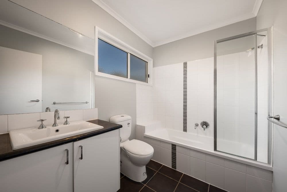 1 Carrabin Court, Knoxfield VIC 3180, Knoxfield - Thumbnail 5