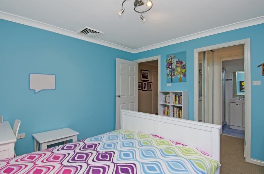 8 Greenoaks Avenue, CHERRYBROOK NSW 2126, Cherrybrook - Thumbnail 4