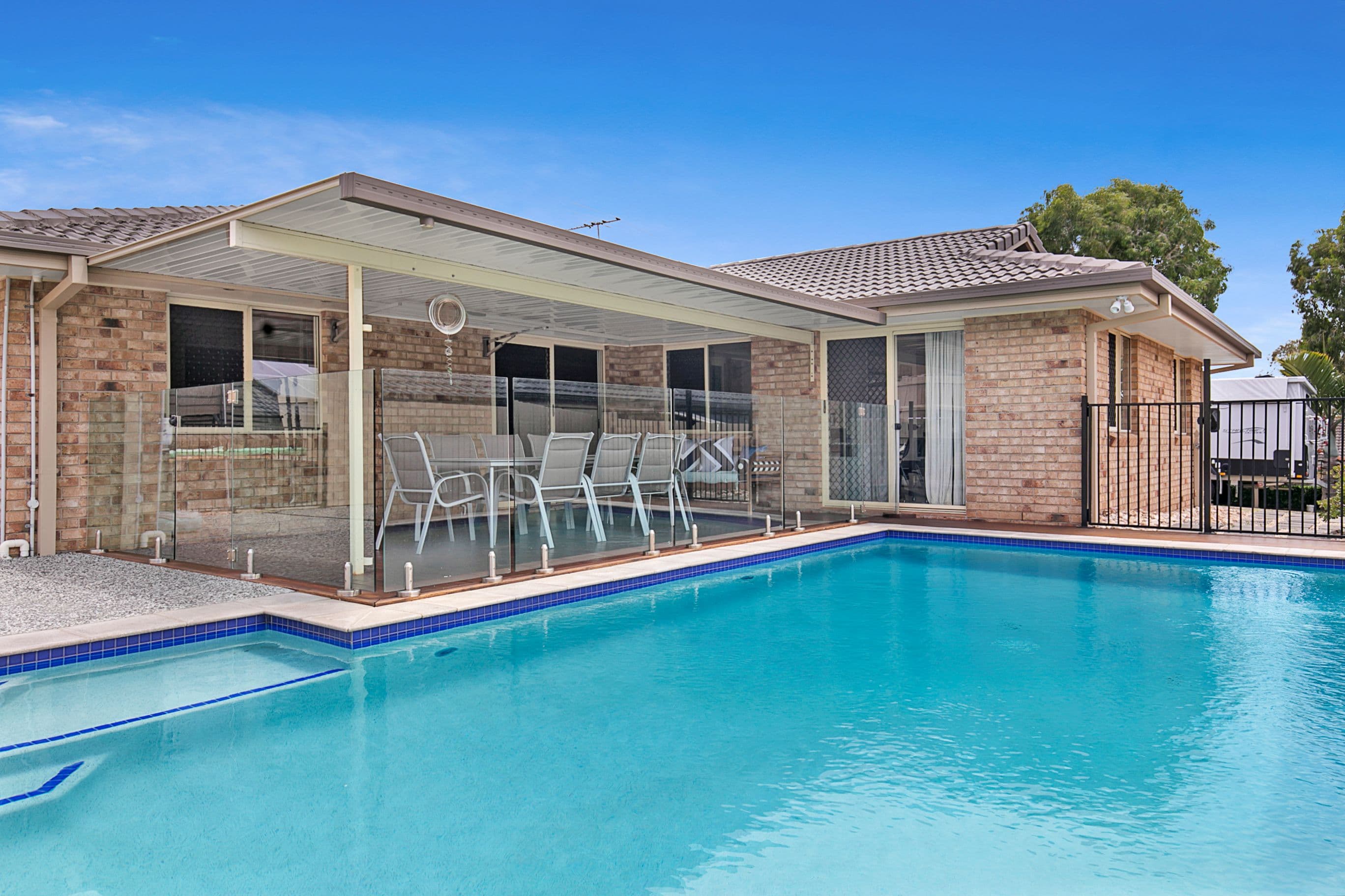 8 Johnston Avenue, Birkdale QLD 4159, Birkdale - Image 1