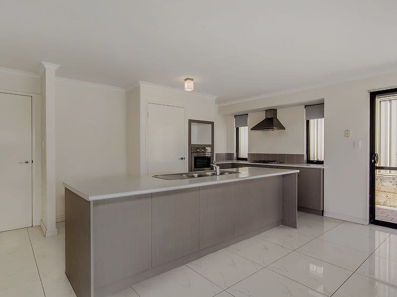 2 Tallon Loop, BALDIVIS WA 6171, Baldivis - Thumbnail 2