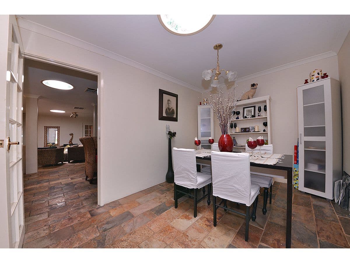 31 Dorneywood Way, Landsdale WA 6065, Landsdale - Thumbnail 3