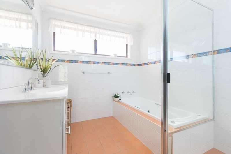 38 Roycroft Avenue, Mount Warrigal NSW 2528, Mount Warrigal - Thumbnail 8