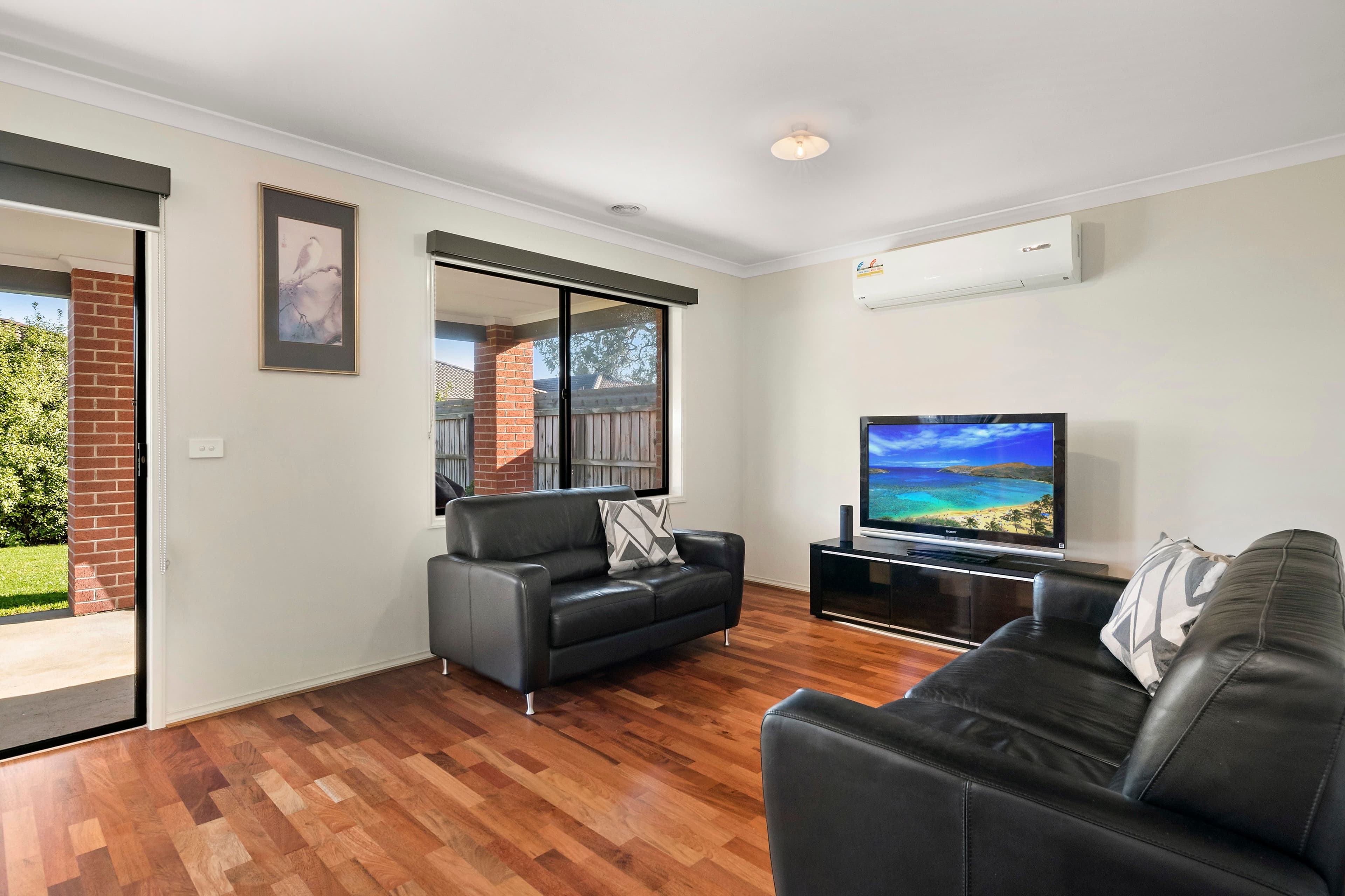 8 Dibella Street, Doreen VIC 3754, Doreen - Thumbnail 4