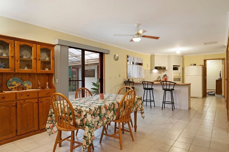 8 Jones Court, Aspendale Gardens VIC 3195, Aspendale Gardens - Thumbnail 2
