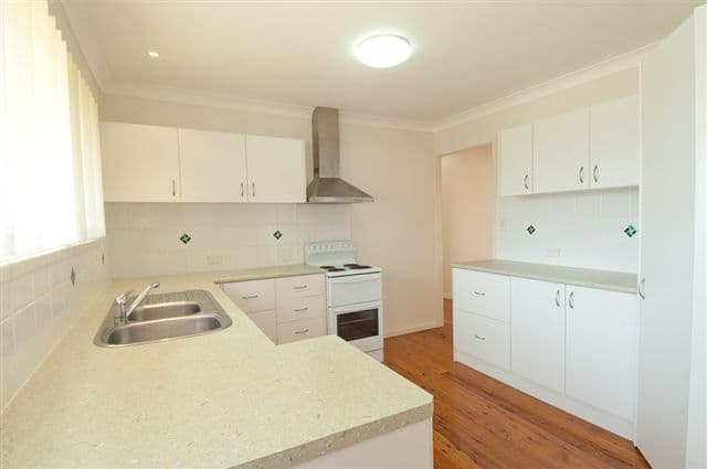 8 Naranga Street, RANGEVILLE QLD 4350, Rangeville - Thumbnail 4