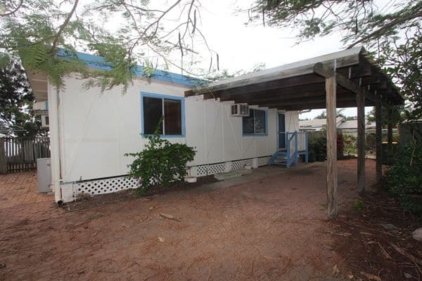 77 Cay Street, SAUNDERS BEACH QLD 4818, Saunders Beach - Thumbnail 2