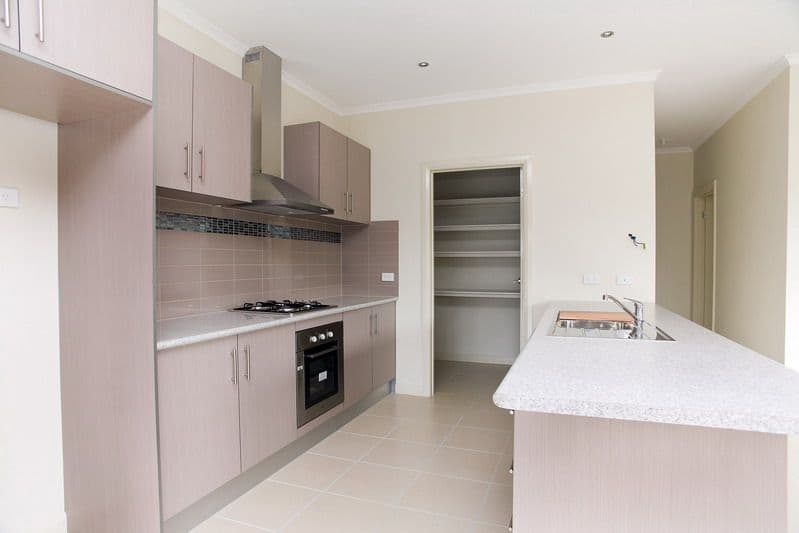 12 Yoemans Street, MERNDA VIC 3754, Mernda - Thumbnail 2