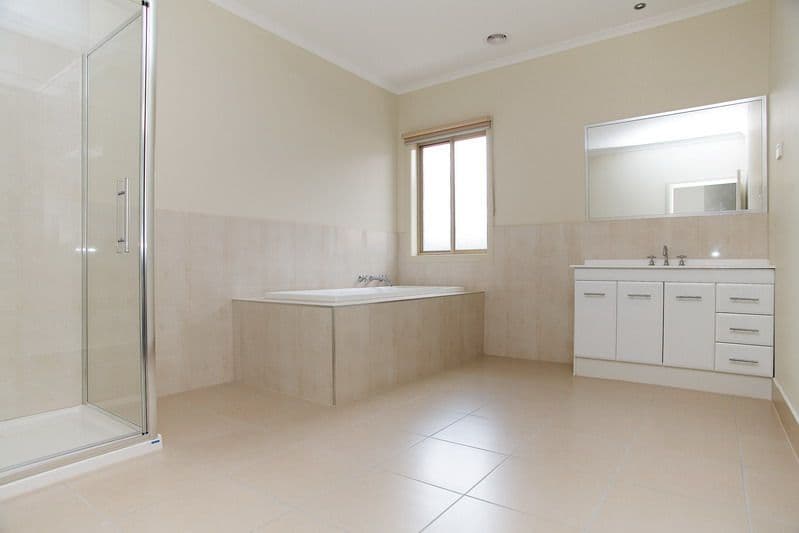 12 Yoemans Street, MERNDA VIC 3754, Mernda - Thumbnail 3