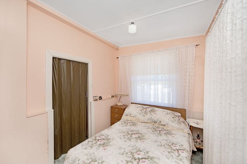 10 Yethonga Avenue, BLUE BAY NSW 2261, Blue Bay - Thumbnail 5