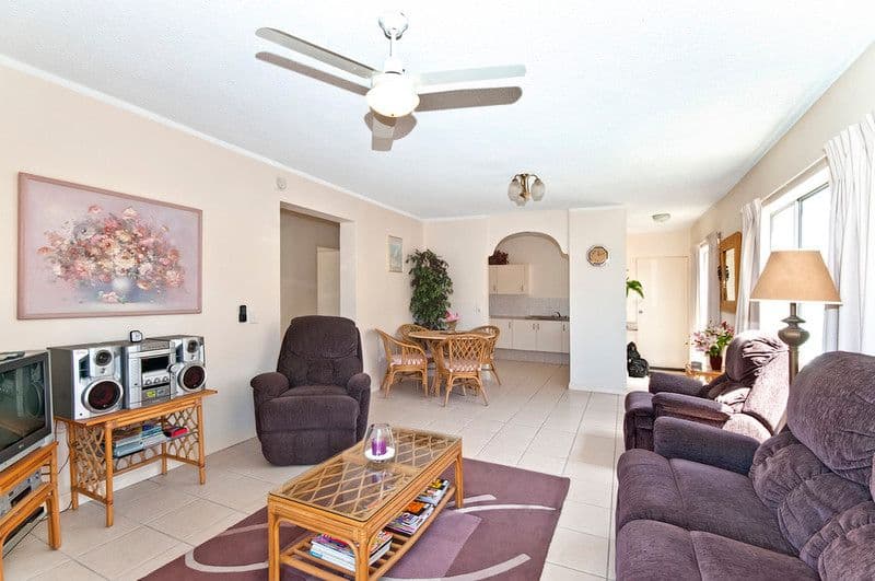 186 Jefferson Lane, PALM BEACH QLD 4221, Palm Beach - Thumbnail 3