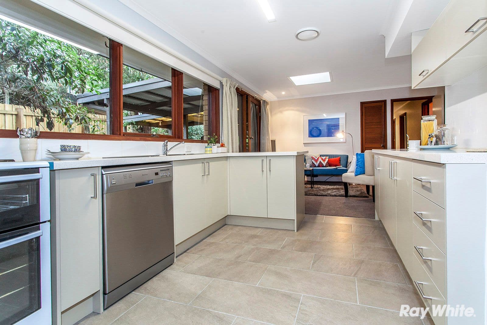 63 Summit Crescent, Ringwood North VIC 3134, Ringwood North - Thumbnail 3