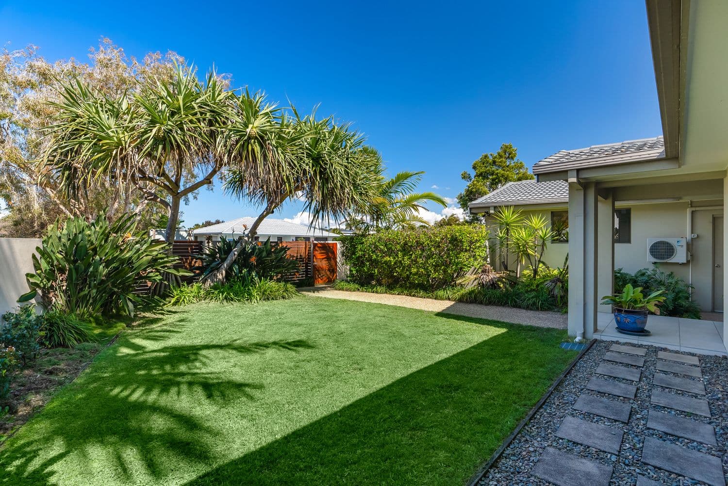 40 Balyarta Crescent, Mooloolaba QLD 4557, Mooloolaba - Thumbnail 2