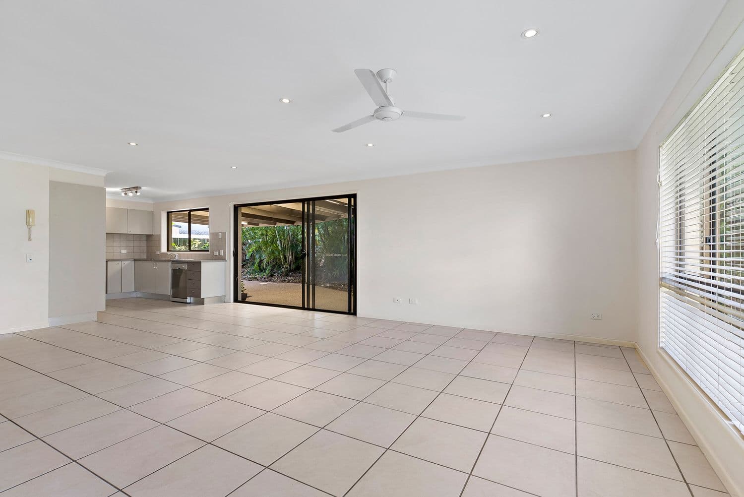 40 Balyarta Crescent, Mooloolaba QLD 4557, Mooloolaba - Thumbnail 3