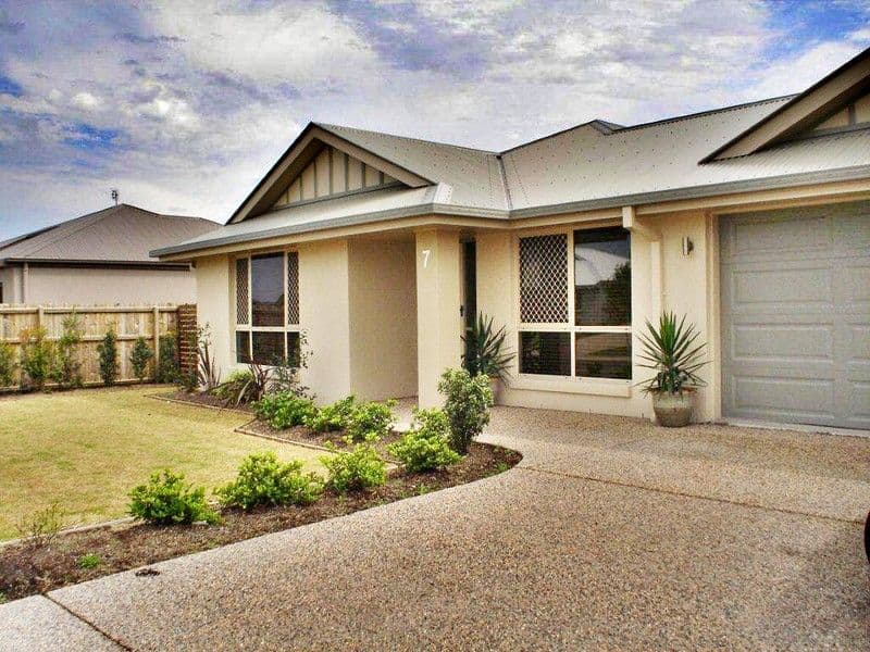 7 Ellington Street, SIPPY DOWNS QLD 4556, Sippy Downs - Thumbnail 3