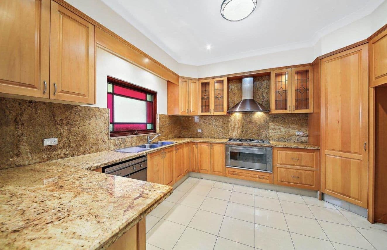 25 Gnarbo Avenue, Carss Park - Thumbnail 4