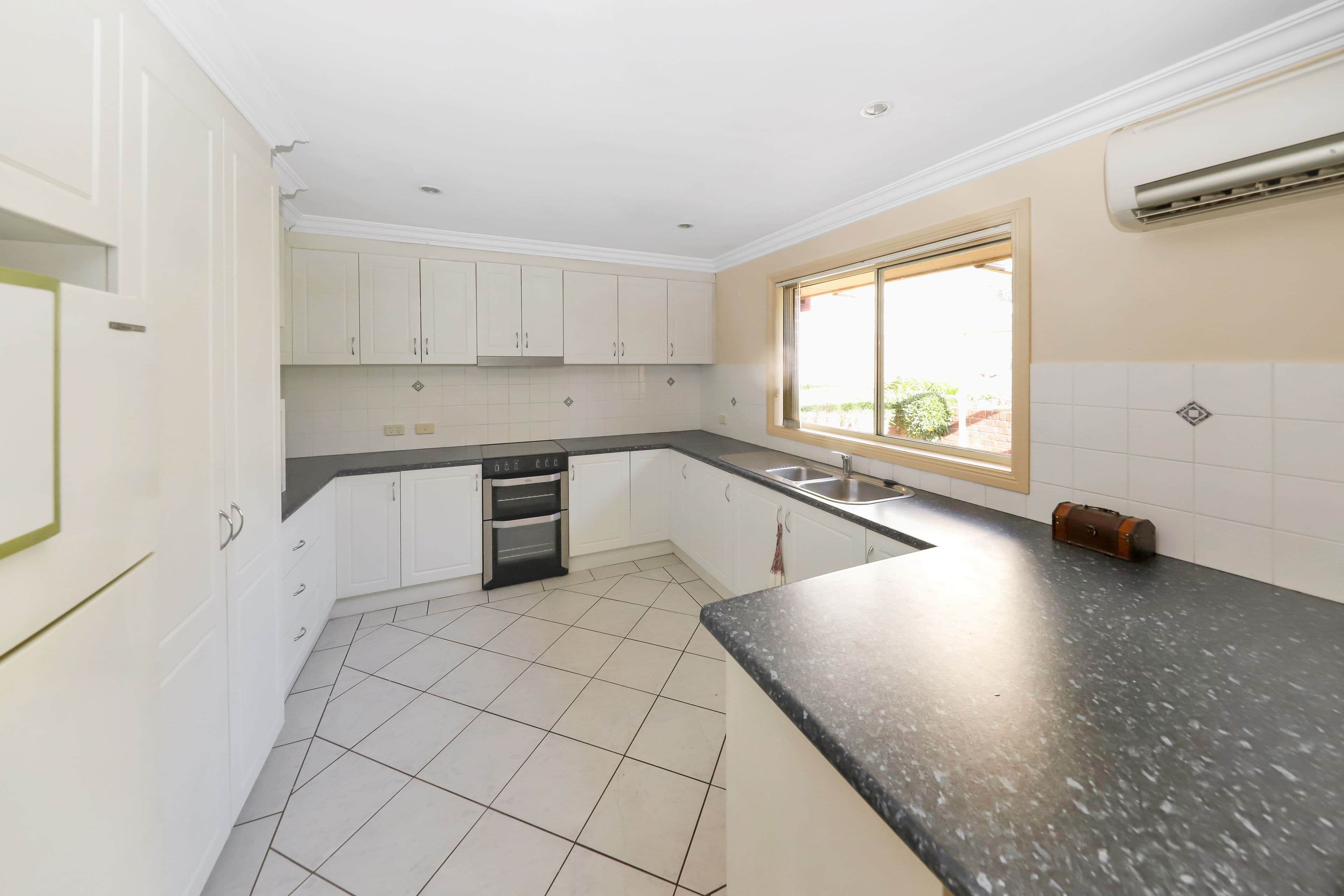35 Tumut Street, Adelong NSW 2729, Adelong - Thumbnail 3