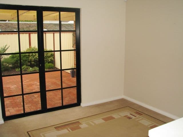 34 Pollard Street, GLENDALOUGH WA 6016, Glendalough - Thumbnail 2