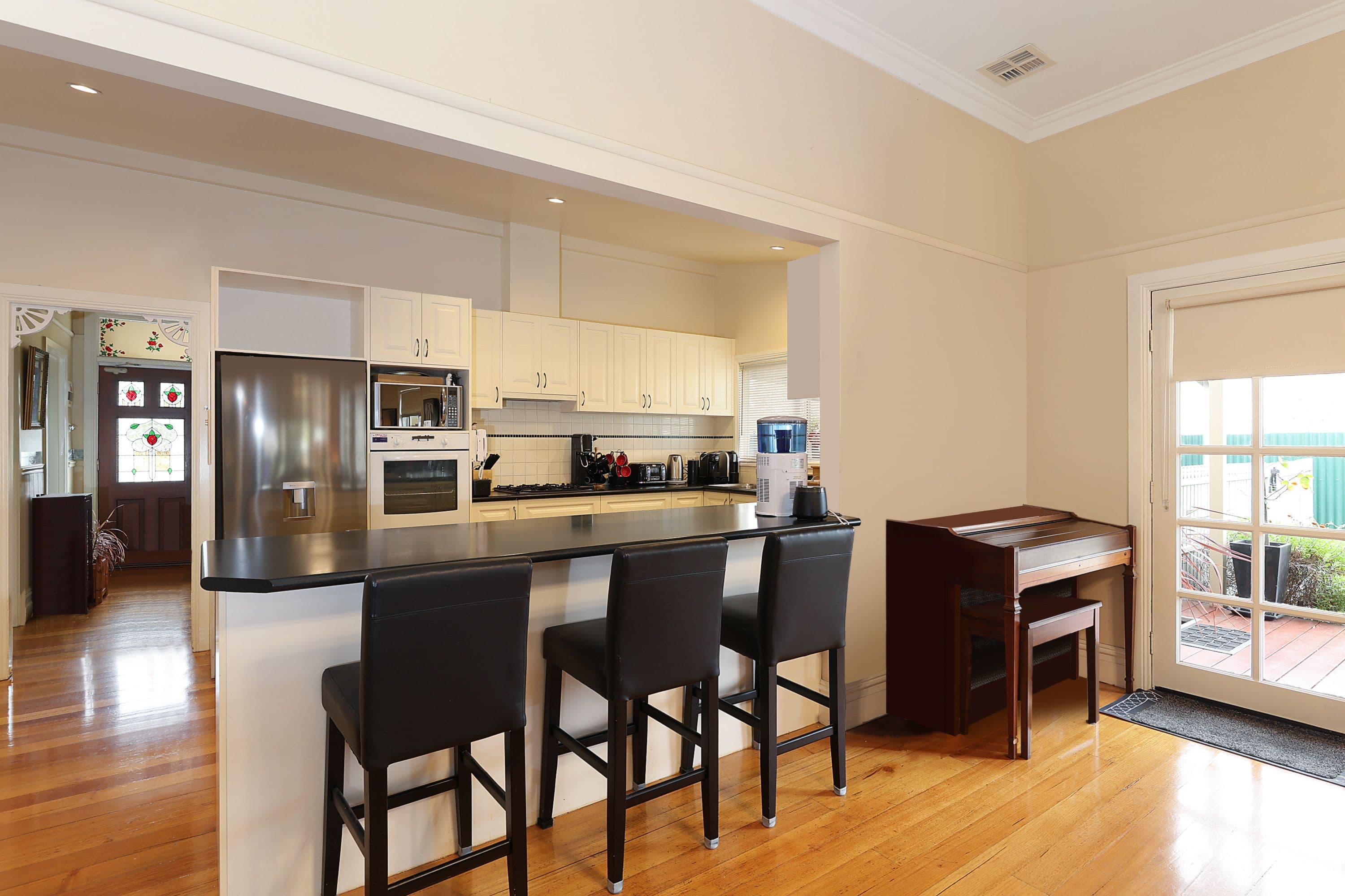 67 Parrott Street, Cobden VIC 3266, Cobden - Thumbnail 5