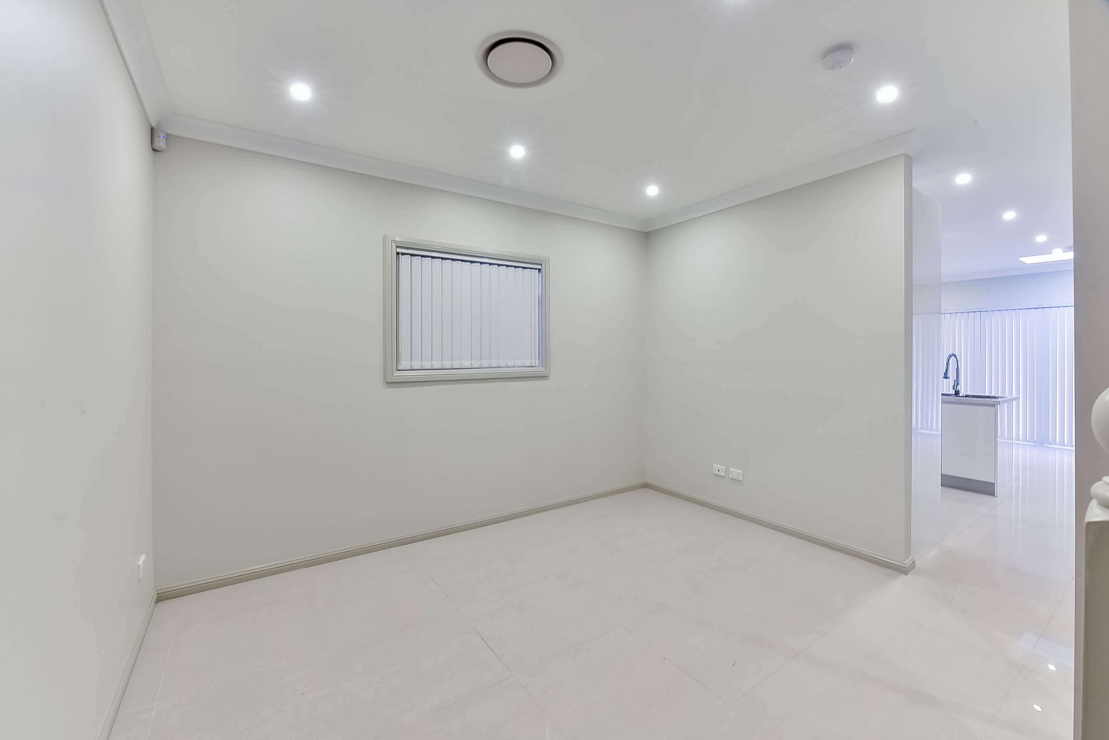 71 Oxford Road, Ingleburn - Thumbnail 3