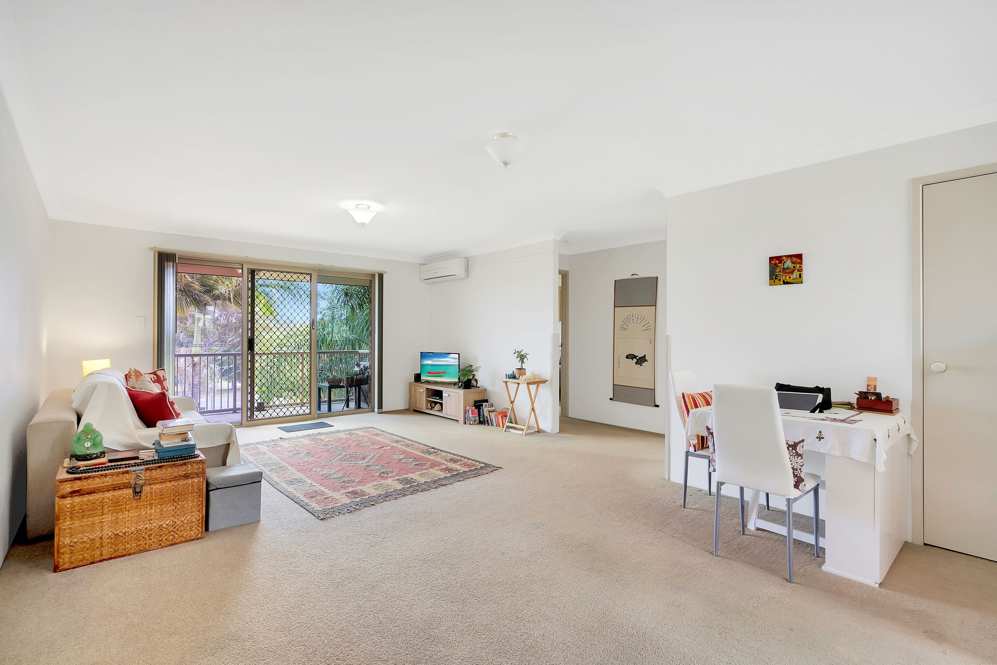 52 Whitby Street, Southport QLD 4215, Southport - Thumbnail 2