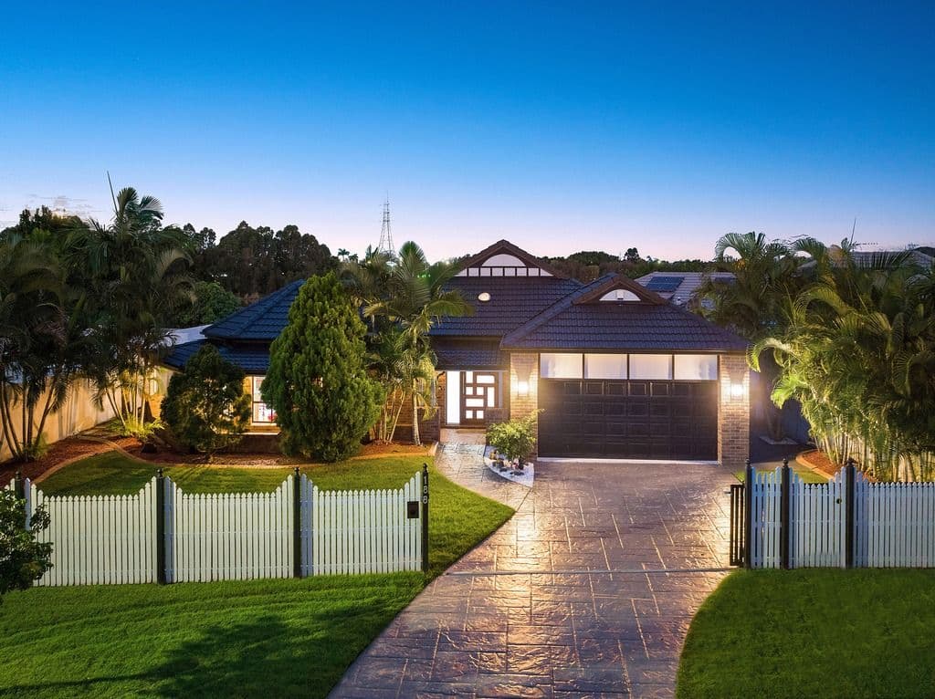 188 Port Jackson Boulevard, Clear Island Waters QLD 4226, Clear Island Waters - Thumbnail 2