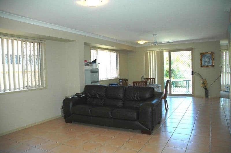 6 Robert Close, REDCLIFFE QLD 4020, Redcliffe - Thumbnail 6