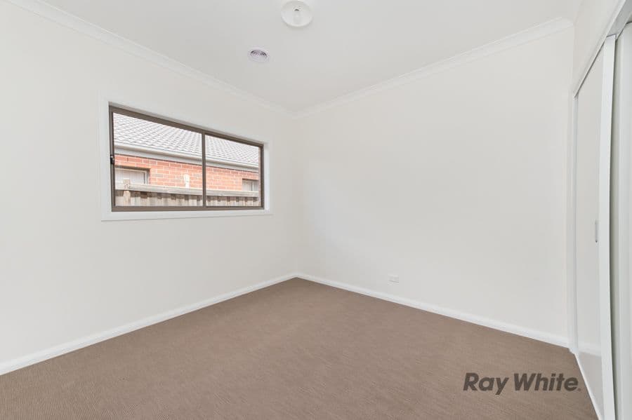 2 Lotus Place, Brookfield VIC 3338, Brookfield - Thumbnail 5