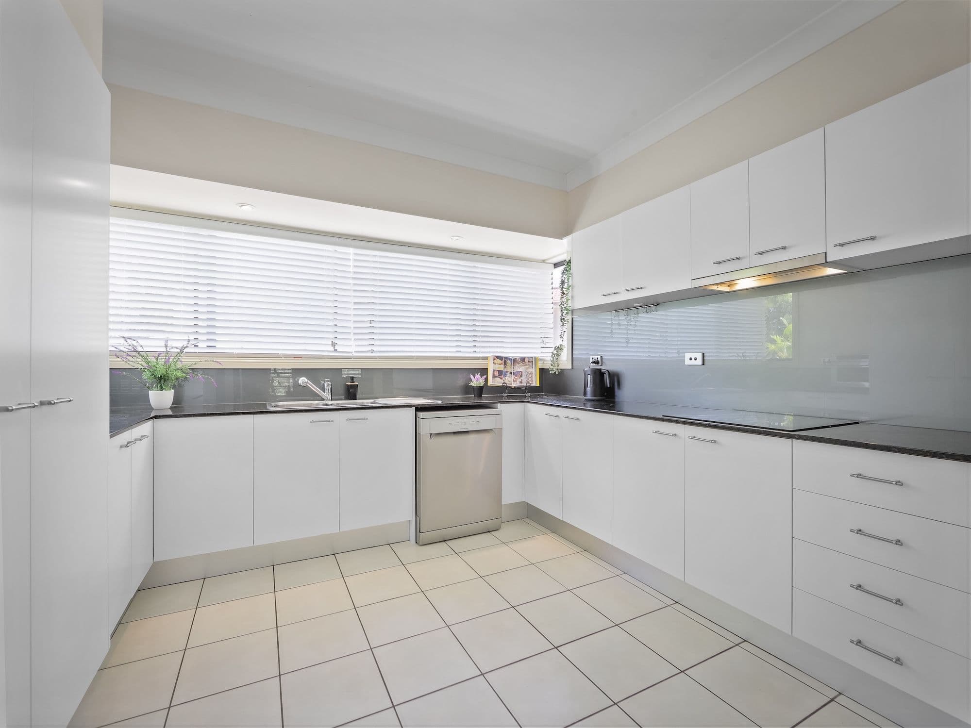 3 Gordonia Drive, Reedy Creek QLD 4227, Reedy Creek - Thumbnail 4