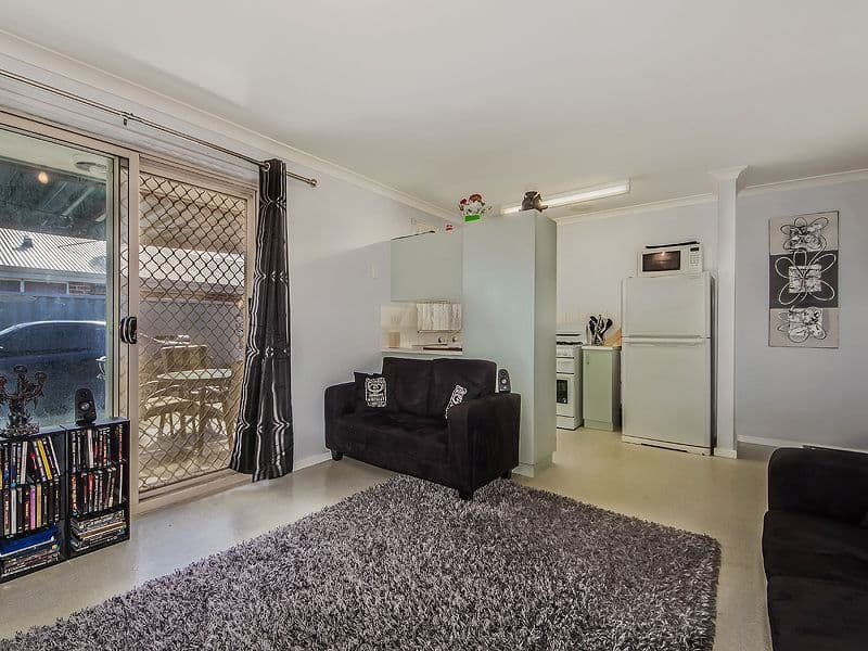 9 Barracuda Rise, WARNBRO WA 6169, Warnbro - Thumbnail 2