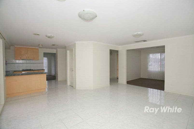 31 Hunt Club Boulevard, CRANBOURNE EAST VIC 3977, Cranbourne East - Thumbnail 7