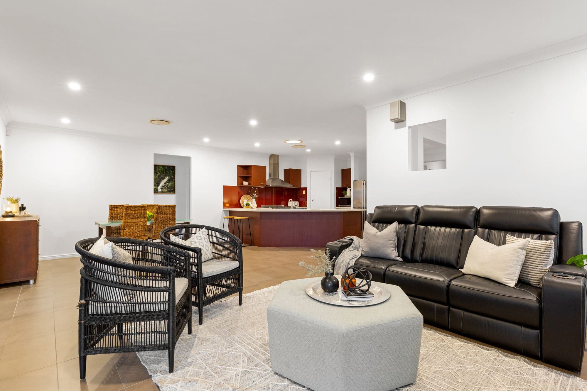 35 Pickering Place, Upper Kedron QLD 4055, Upper Kedron - Thumbnail 3